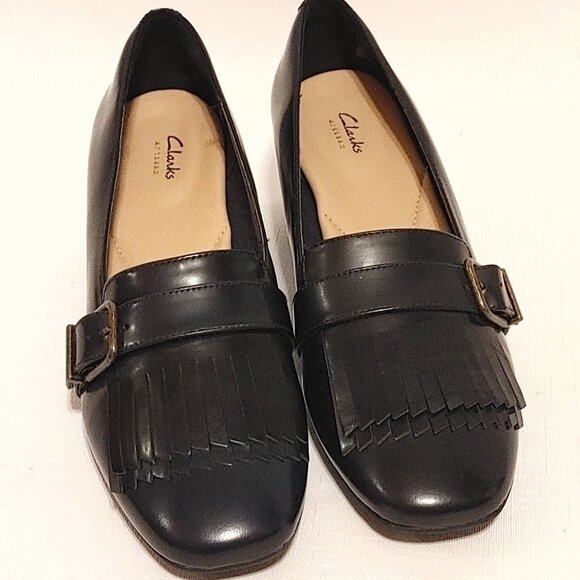 Clarks Artisan Woman's Tealia Maye Loafer Size 6 NEW Black Leather - Picture 1 of 6